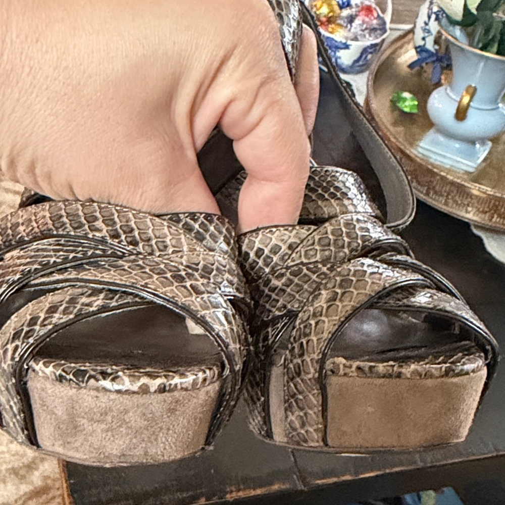 Tory Burch "Venice" Platform Heels - Picture 7 of 7
